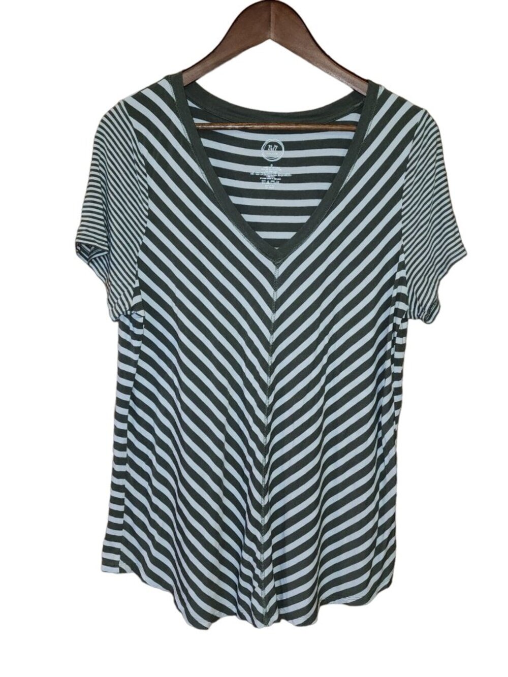 Maurices 24 / 7 Striped Short sleeved tee Womens size 2X - Picture 1 of 3